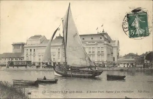 Trouville-sur-Mer Schiff Avant Port x