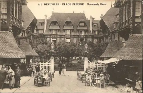 Deauville-Plage-Fleurie Normandy Hotel *