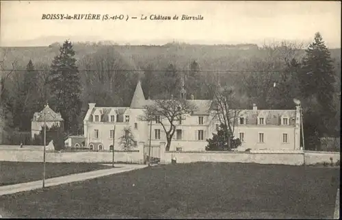 Boissy-la-Riviere Le Chateau de Bierville *
