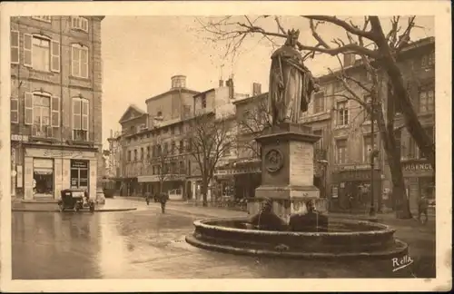 Aix-en-Provence Fontaine Statue du roi Rene *