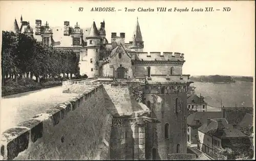 Amboise Tour Charles *