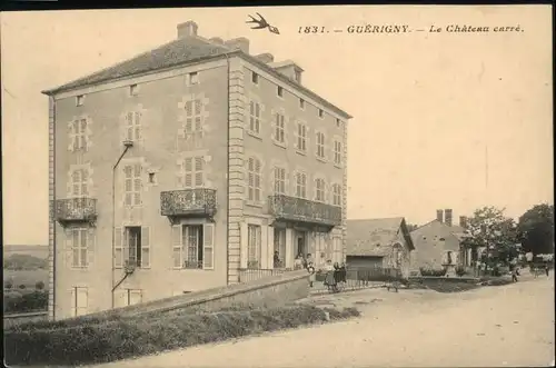 Guerigny Chateau Carre *