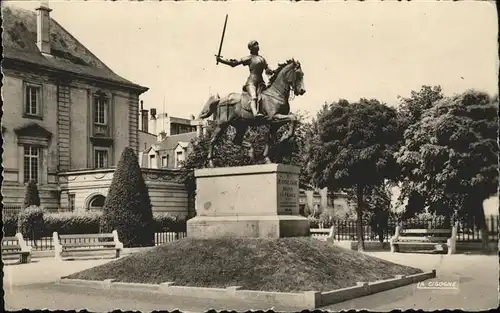 Reims Champagne Ardenne Statue de Jeanne d Arc sculpteur Paul Dubois Kat. Reims