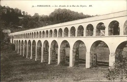 Perigueux Les Arcades de la Rue des Noyers Kat. Perigueux