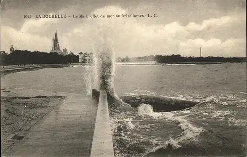 La Rochelle Charente Maritime Le Mail au brise lames eglise Kat. La Rochelle