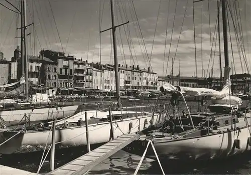 Saint Tropez Var Yachts dans le Port Kat. Saint Tropez