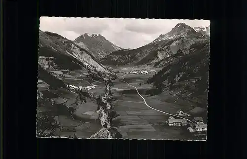 Arvieux Massif du Queyras Vallee et Route du Col d Izoard vue aerienne Kat. Arvieux