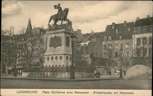 Luxembourg Luxemburg Place Guillaume avec Monument Wilhelmsplatz Denkmal / Luxembourg /