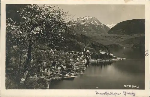 Gersau Vierwaldstaettersee Ortsansicht mit Alpenblick Vierwaldstaettersee /  /