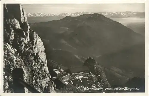 Wendelstein Berg Blick auf das Berghotel Kat. Bayrischzell