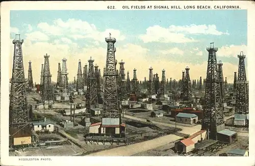 oelfoerderung Oil Fields Oil Fields Signal Hill Long Beach California Kat. Rohstoffe Commodities