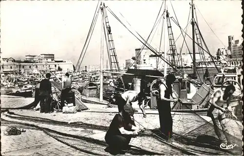Fischerei Marseille Vieux Port Reparation Filets de Peche  Kat. Handwerk