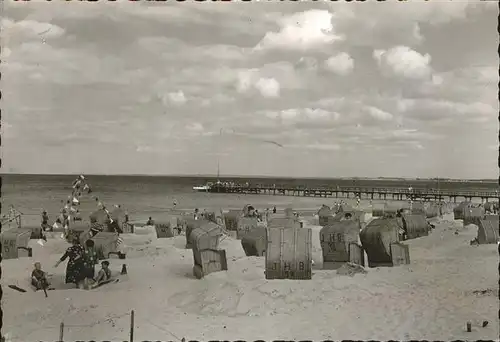 Eckernfoerde Strand Strandkoerbe Kat. Eckernfoerde