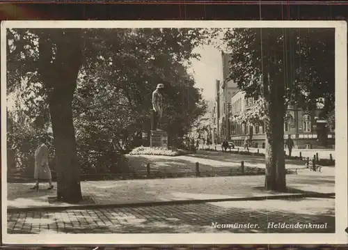 Neumuenster Schleswig Holstein Heldendenkmal Kat. Neumuenster