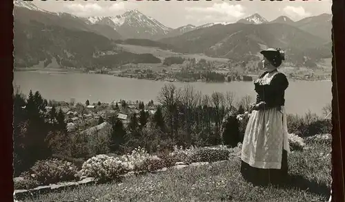 Tegernsee Panorama Trachtenmaedchen Kat. Tegernsee