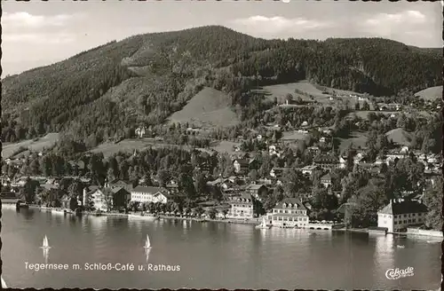 Tegernsee mit Schlosscafe und Rathaus Fliegeraufnahme Kat. Tegernsee