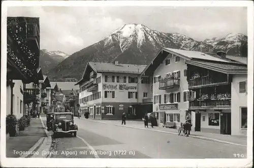 Tegernsee Strassenpartie mit Wallberg Kat. Tegernsee