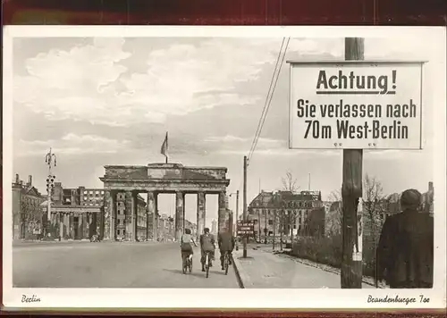 Brandenburgertor Warnschild Berlin Kat. Gebude und Architektur