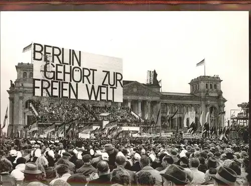 Reichstag Berlin 1. Mai Demo Platz der Republik Kat. Gebude und Architektur