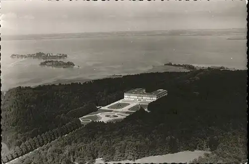 Prien Chiemsee Herrenchiemsee Herreninsel Koenigliches Schloss Fliegeraufnahme Kat. Prien a.Chiemsee