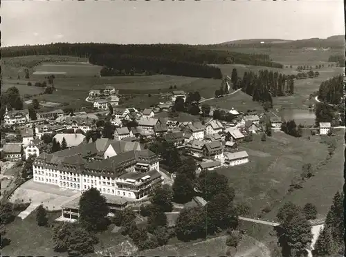 Friedenweiler Hoehenluftkurort Wintersportplatz Schloss Kinderheilstaette Fliegeraufnahme Kat. Friedenweiler