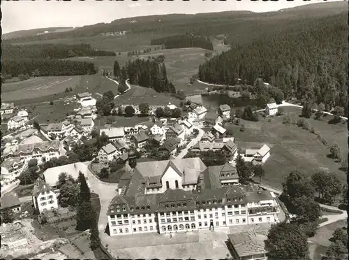 Friedenweiler Hoehenluftkurort Wintersportplatz Schloss Kinderheilstaette Fliegeraufnahme Kat. Friedenweiler