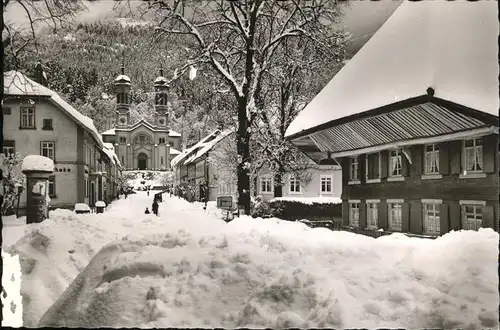 Todtnau Schwarzwald Strasse Kirche tief verschneit Kat. Todtnau