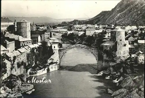 Mostar Moctap Alte Bruecke ueber Neretva / Mostar /