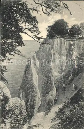 Stubbenkammer Ruegen zerklueftete Schlucht Kreidefelsen Aussichtsplattform Kat. Sassnitz