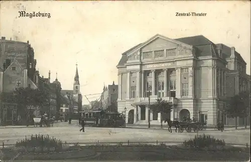 Magdeburg Zentral Theater Strassenbahn Kutsche / Magdeburg /Magdeburg Stadtkreis