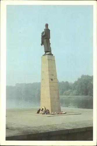 Ravensbrueck Nationale Mahn  und Gedenkstaette Skulptur Kat. Fuerstenberg