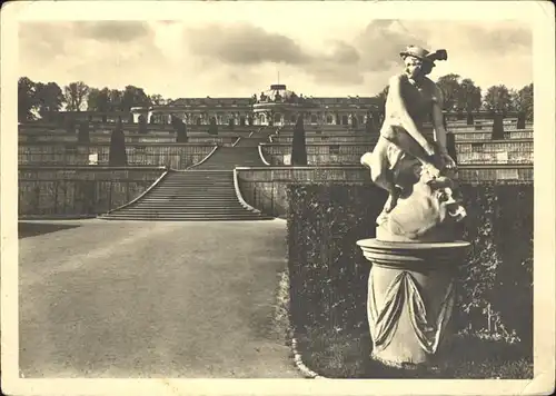 Potsdam Park Sanssouci Terrasse Schloss Skulptur / Potsdam /Potsdam Stadtkreis