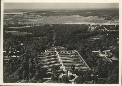 Potsdam Park Schloss Sanssouci Fliegeraufnahme / Potsdam /Potsdam Stadtkreis