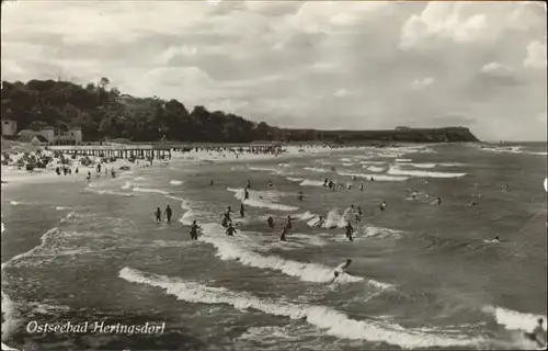 Heringsdorf Ostseebad Usedom Badestrand mit Seebruecke Kat. Heringsdorf