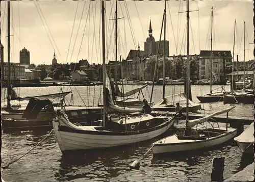 Stralsund Mecklenburg Vorpommern Hafen Segelboote Kat. Stralsund