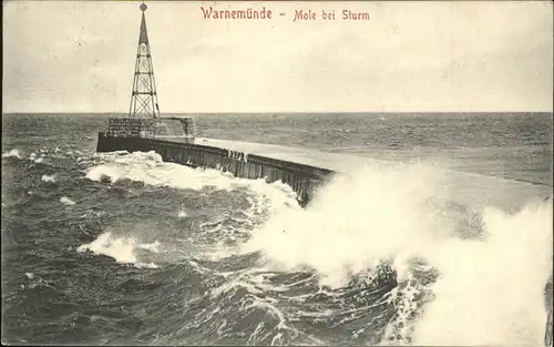 Warnemuende Ostseebad Mole bei Sturm Kat. Rostock