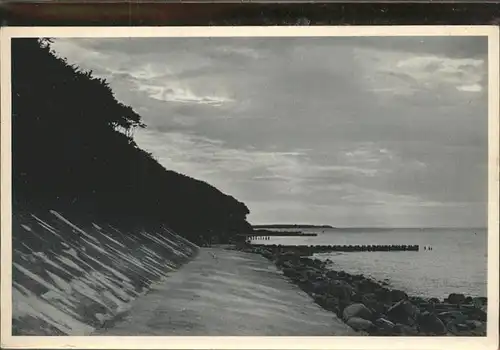 Heiligendamm Ostseebad Strand  bei Daemmerung Kat. Bad Doberan