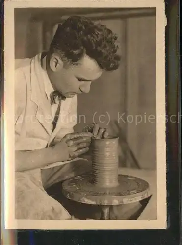 Toepfern Toepfermeister Belten Drehscheibe Kat. Handwerk