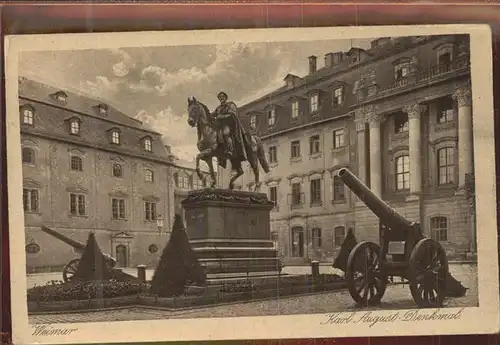 Weimar Thueringen Karl August-Denkmal Kanonen / Weimar /Weimar Stadtkreis