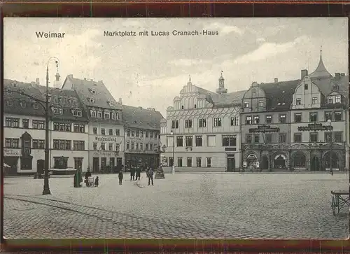Weimar Thueringen Marktplatz mit Lucas Cranach-Haus / Weimar /Weimar Stadtkreis