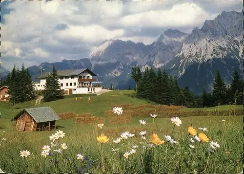 St Anton Kranzberg Panorama mit Karwendelgebirge Berggasthof Blumenwiese Kat. Garmisch Partenkirchen