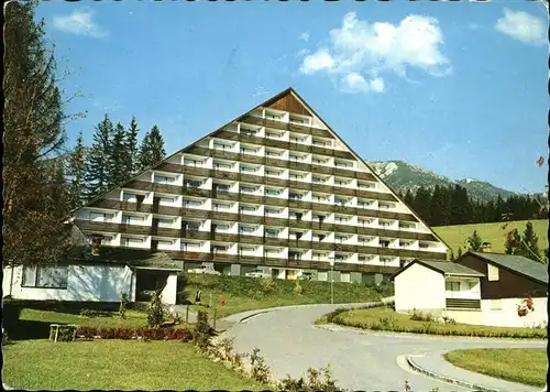 Bad Mitterndorf Sonnenalm Appartementhaus mit Blick gegen Lawinenstein Dachsteingebirge