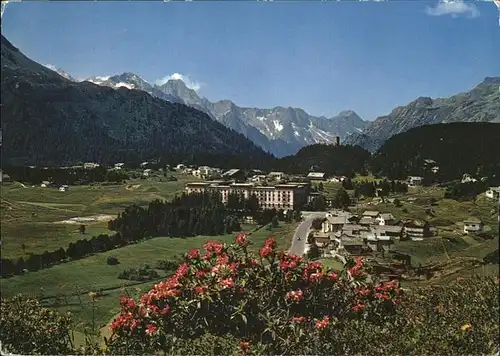 Maloja GR Panorama mit Maloja Palace / Maloja Graubuenden /Bz. Maloja