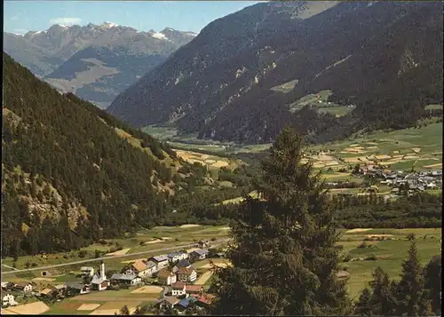 Valchava und Sta Maria im Muenstertal mit oetztaler Alpen Kat. Valchava