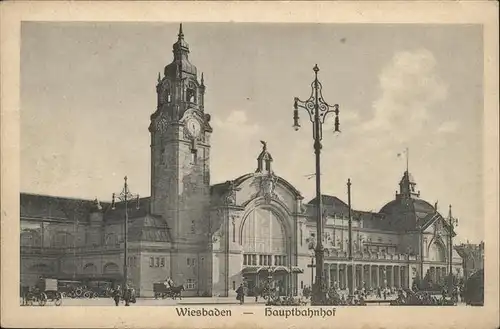 Bahnhof Wiesbaden Pferdekutschen Kat. Eisenbahn