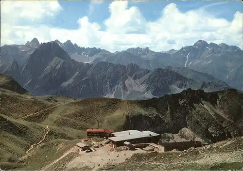 Oberstdorf Nebelhorn Bergstation Krottenkopf Hoefats oefnerspitze Krottenspitze Kratzer Trettachspitze Maedelegabel Hochfrott Allgaeuer Alpen Kat. Oberstdorf