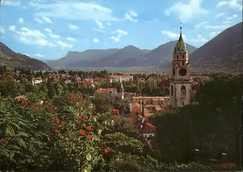 Merano Suedtirol Blick vom Tappeinerweg auf Pfarrturm und Stadt Kat. Merano