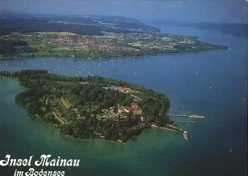 Insel Mainau mit Bodanrueck und ueberlingersee Schloss Fliegeraufnahme Kat. Konstanz