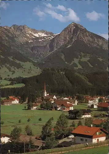 Fischen Allgaeu Ortsansicht mit Kirche Nebelhorn Rubihorn Allgaeuer Alpen Kat. Fischen i.Allgaeu