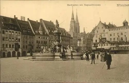 Nuernberg Neptunbrunnen am Marktplatz Kirchturm Kat. Nuernberg